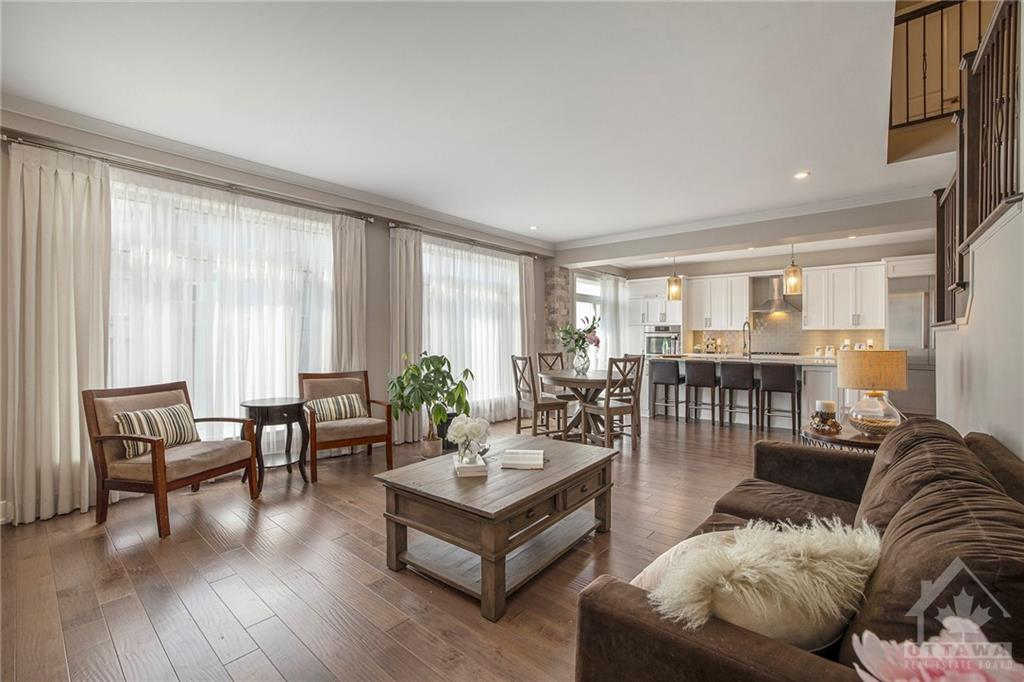 32 CENTO Way