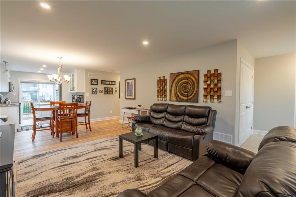 6 FORRESTER Way