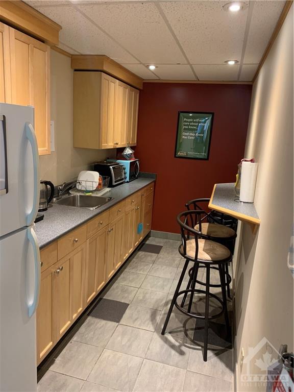174 COLONNADE Road S, #25