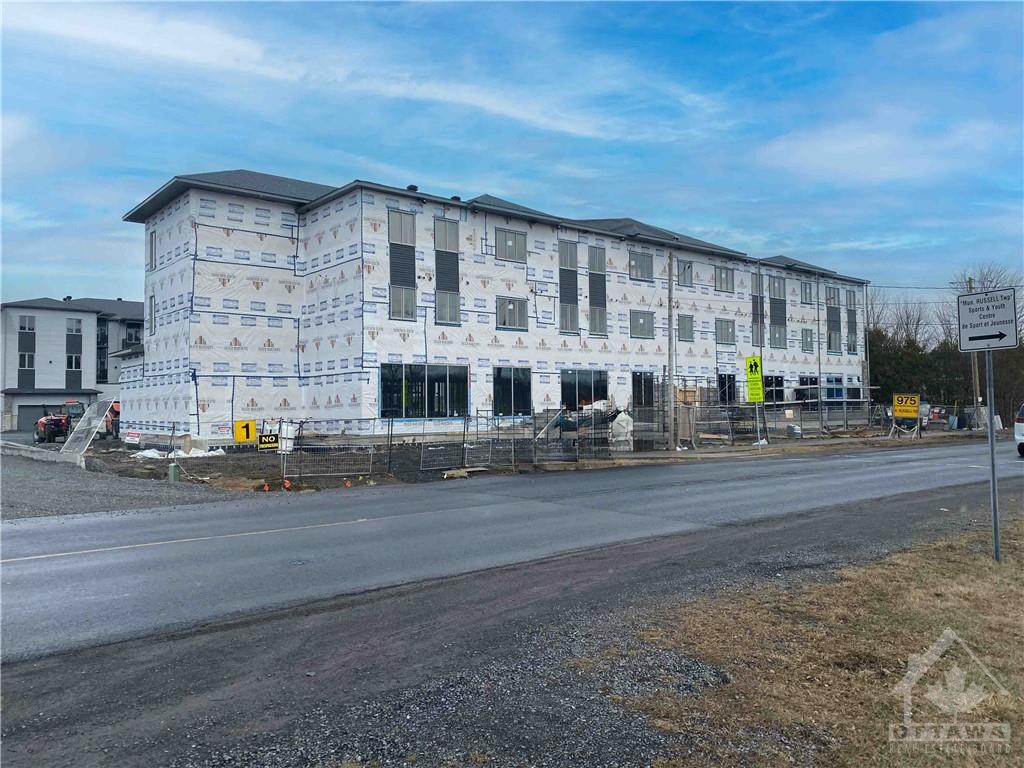 979 NORTH RUSSELL Road, #04