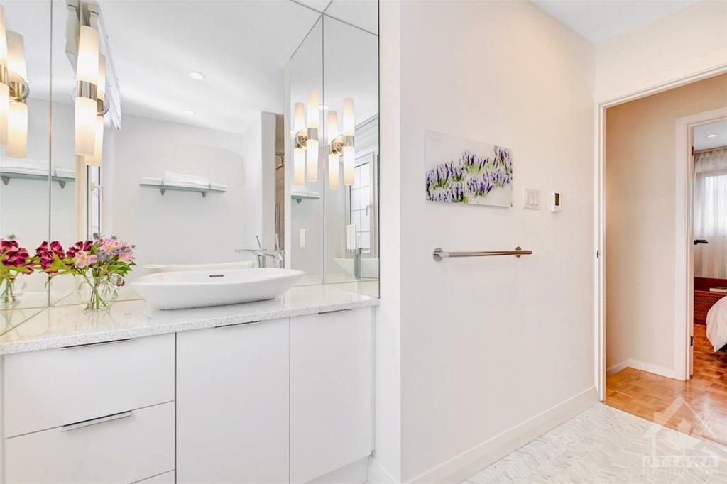 1354 FONTENAY Crescent