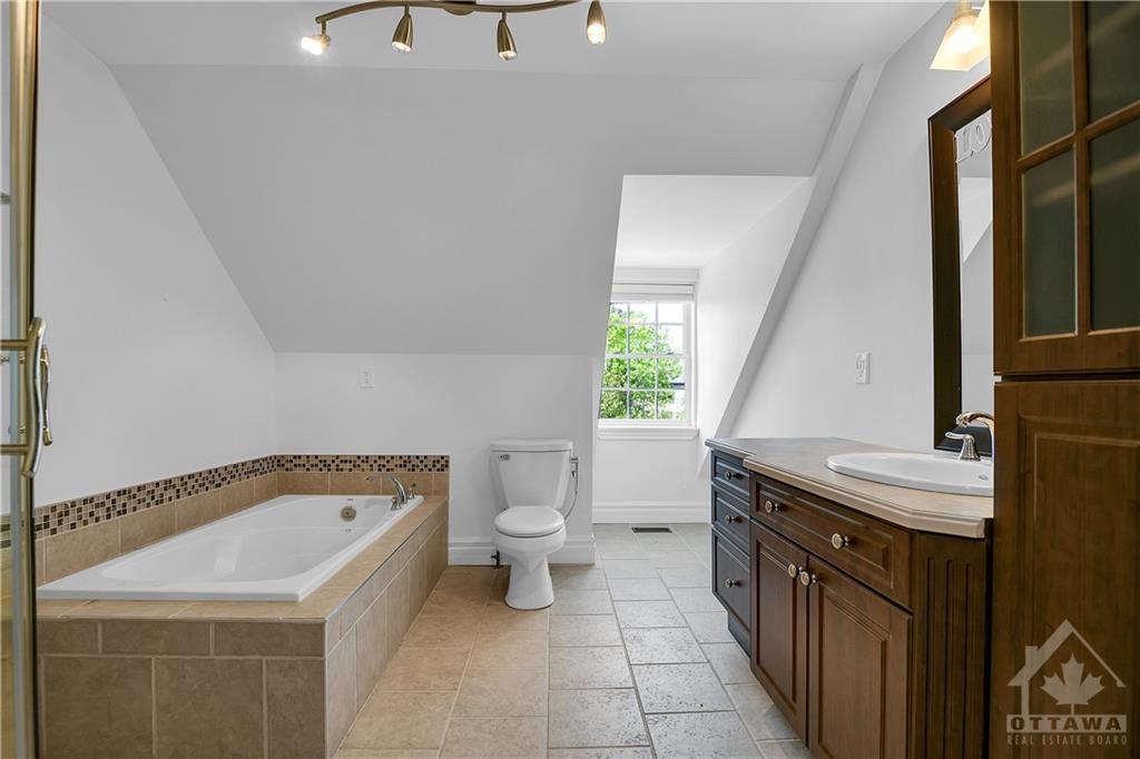 251 THOROLD Road