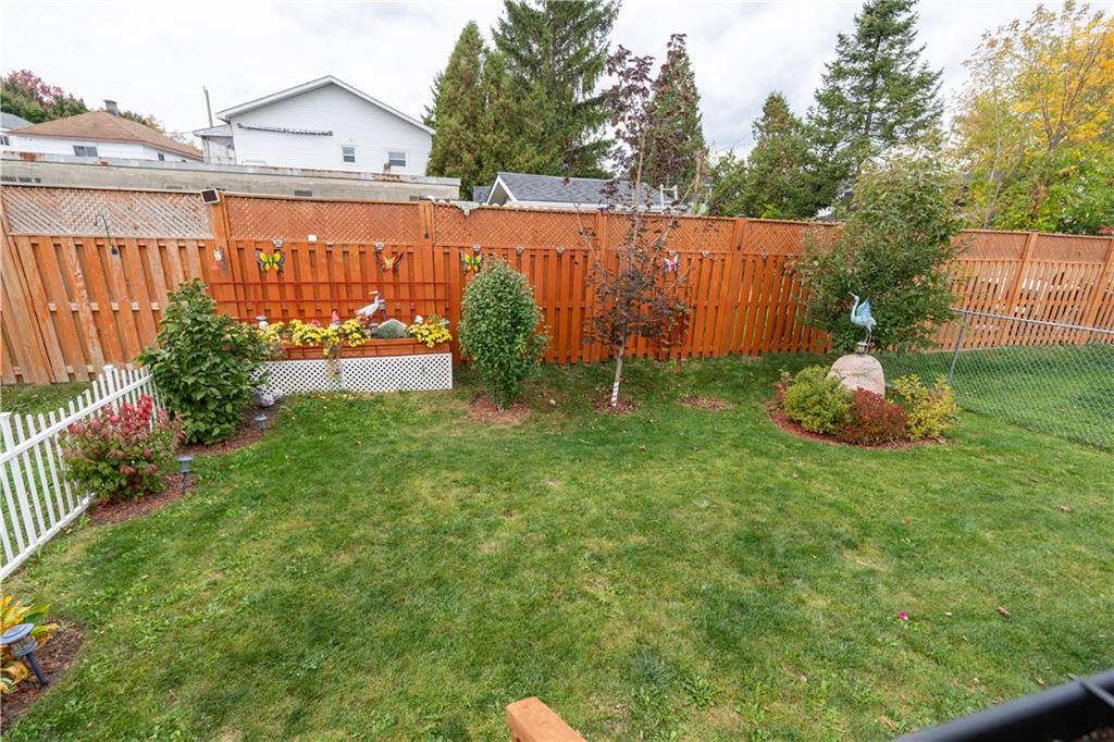 324 BELFORT Crescent