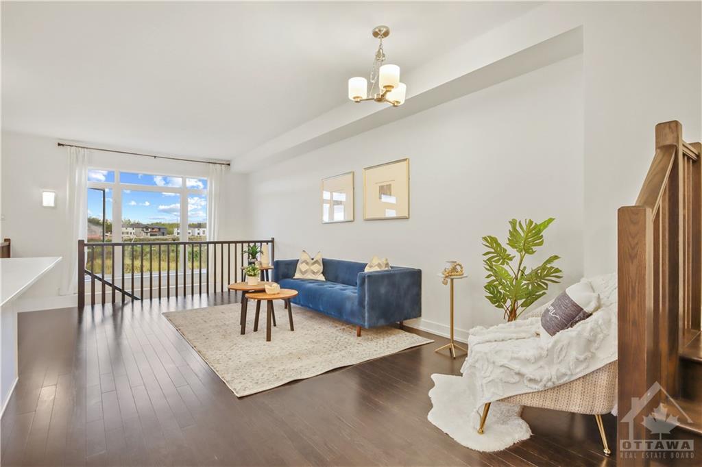 822 WOOLER Place