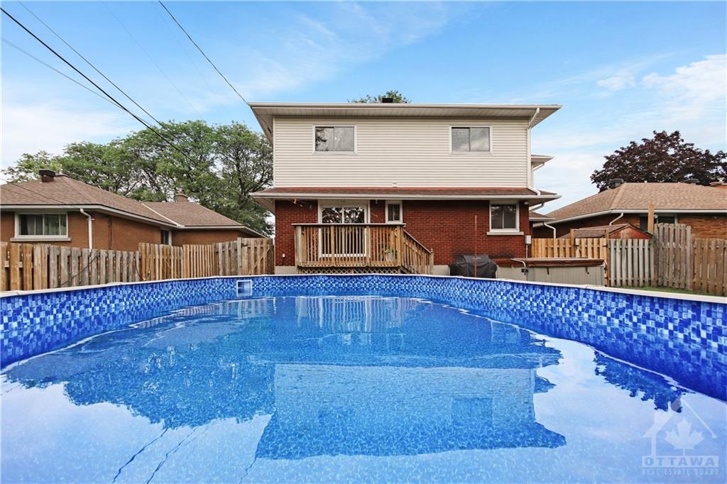 876 DENISON Crescent