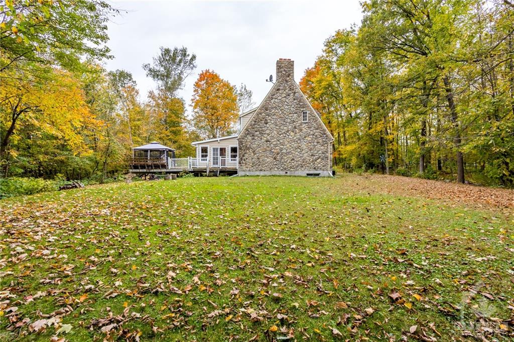 8395 COUNTY ROAD 17 Road