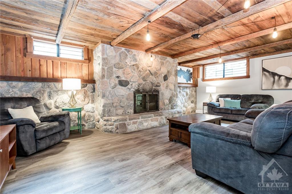 8395 COUNTY ROAD 17 Road