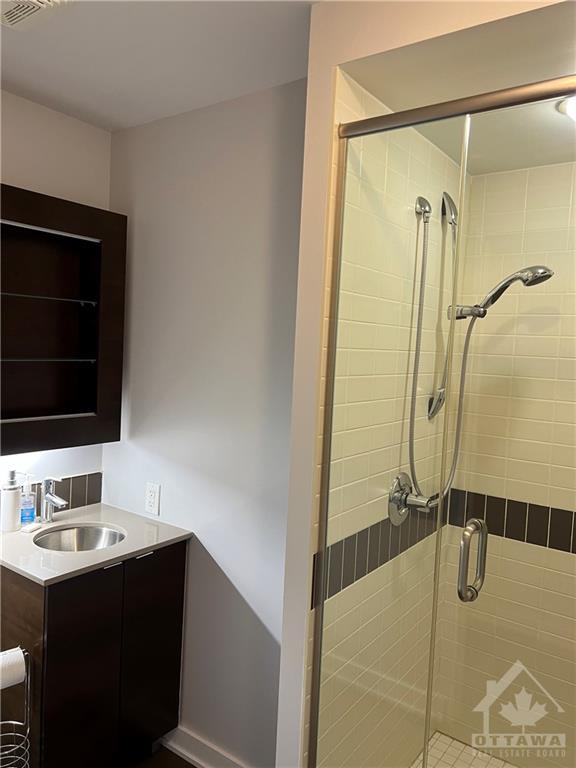 324 LAURIER Avenue W, #914