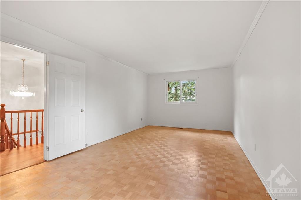 2002 HOLLYBROOK Crescent