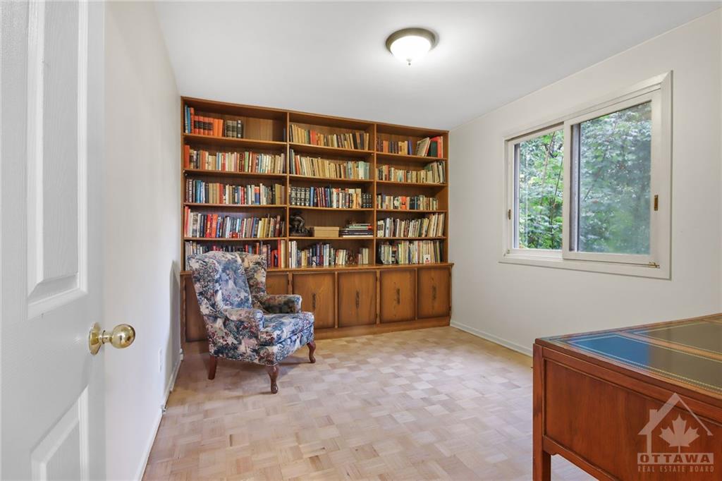 2002 HOLLYBROOK Crescent