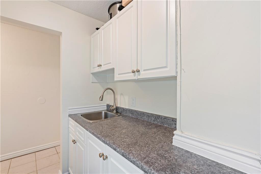 819 MACODRUM Drive, #1