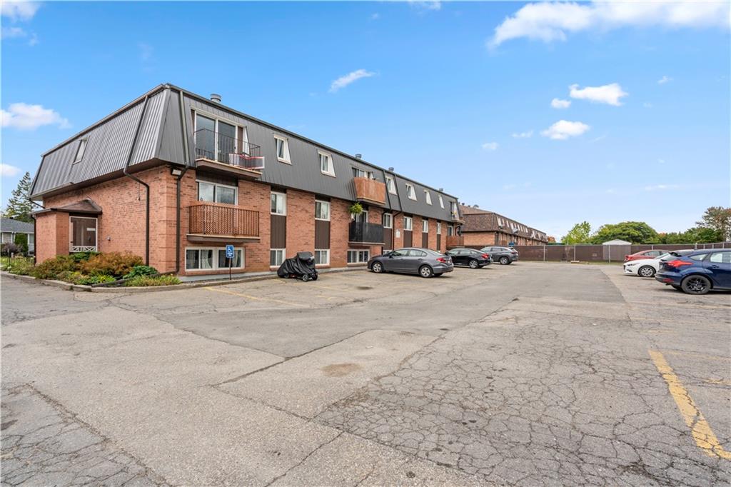 819 MACODRUM Drive, #1