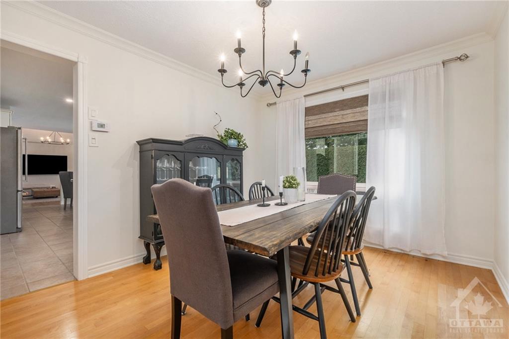 12 HERITAGE GROVE Crescent