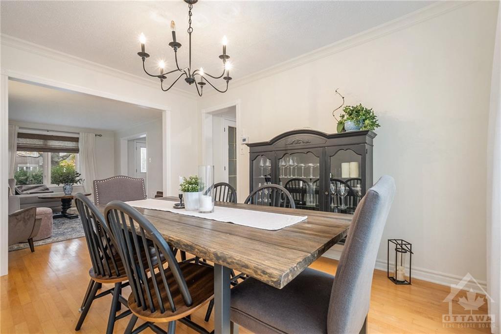 12 HERITAGE GROVE Crescent