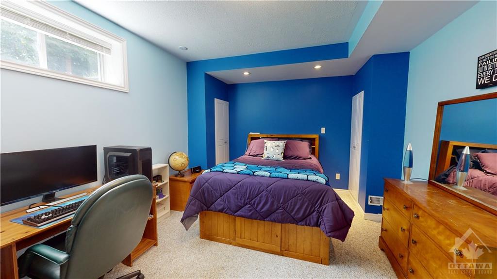 50 OSPREY Crescent
