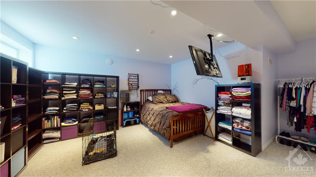 50 OSPREY Crescent