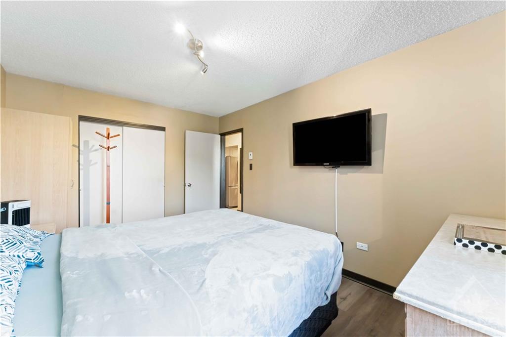 2041 ARROWSMITH Drive, #401C