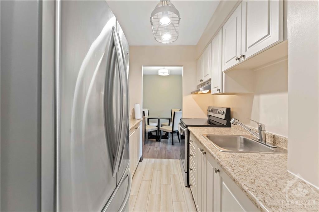 2041 ARROWSMITH Drive, #401C