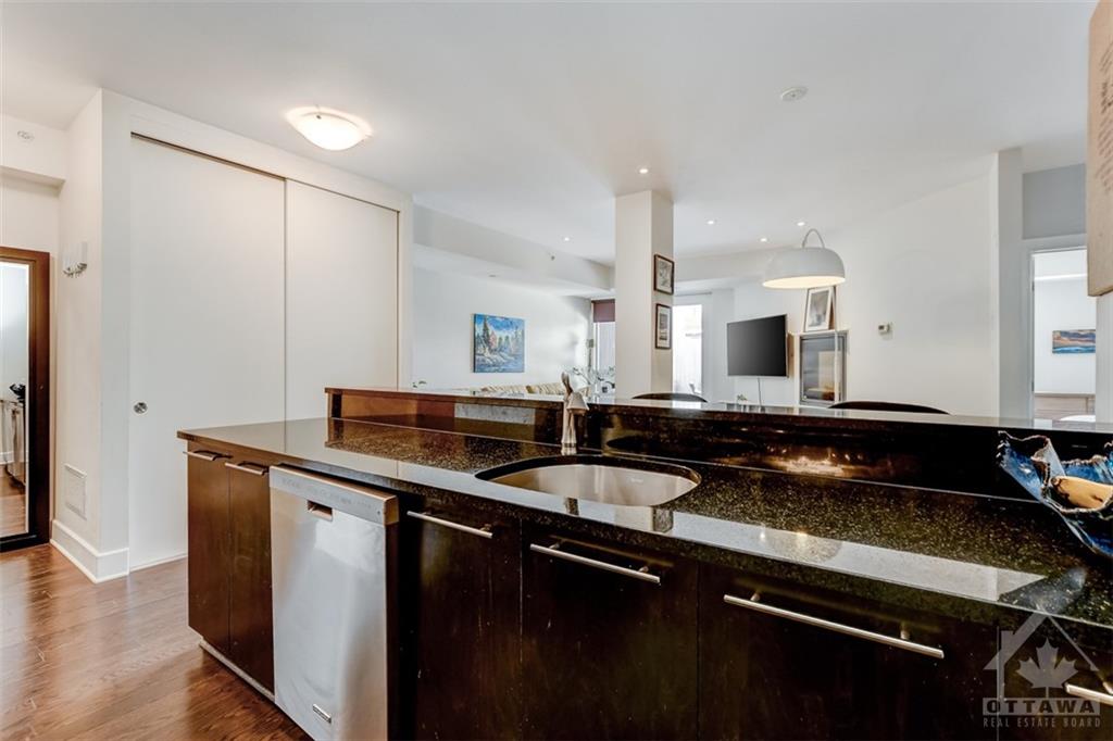 390 BOOTH Street, #101