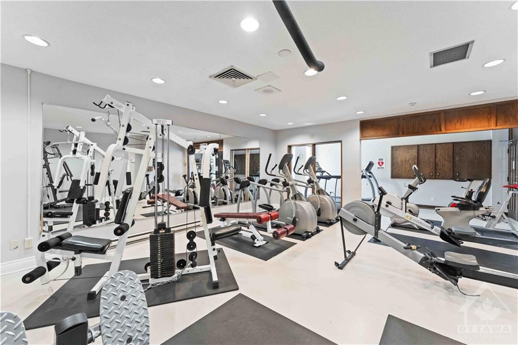 500 LAURIER Avenue, #1802