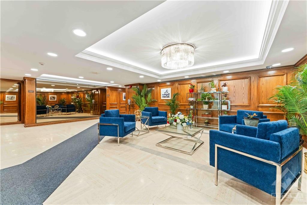 500 LAURIER Avenue, #1802