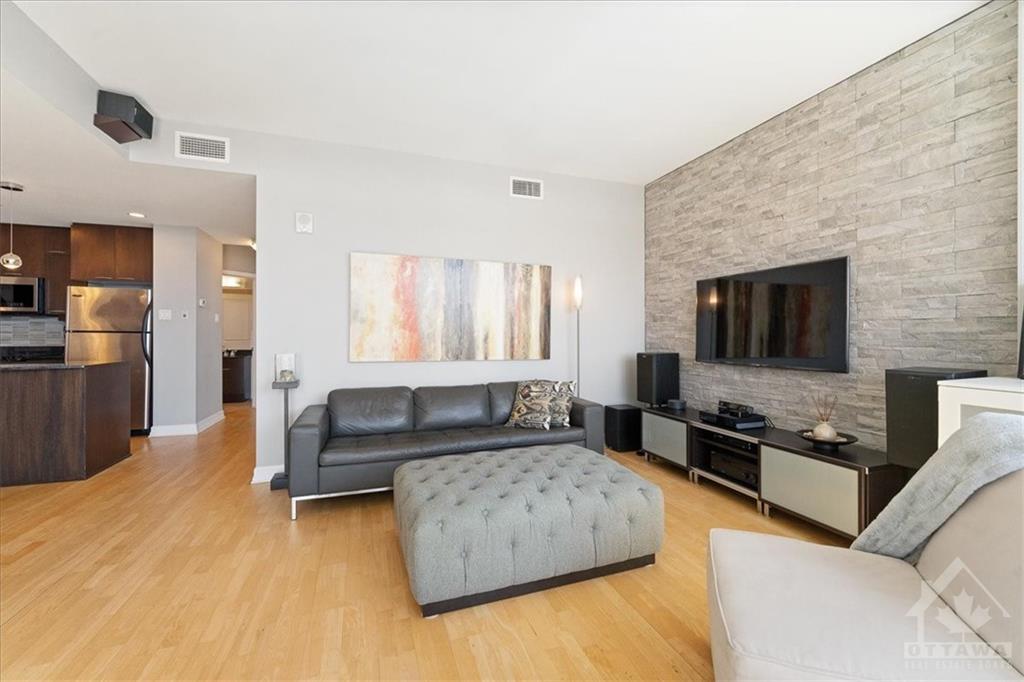 1227 WELLINGTON Street W, #501