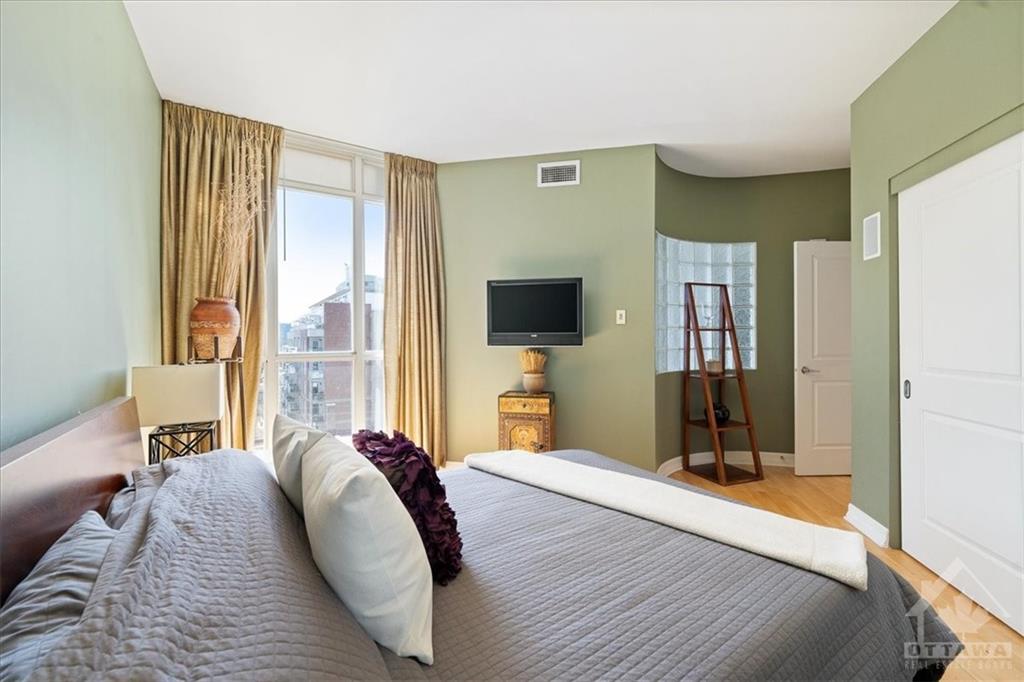 1227 WELLINGTON Street W, #501
