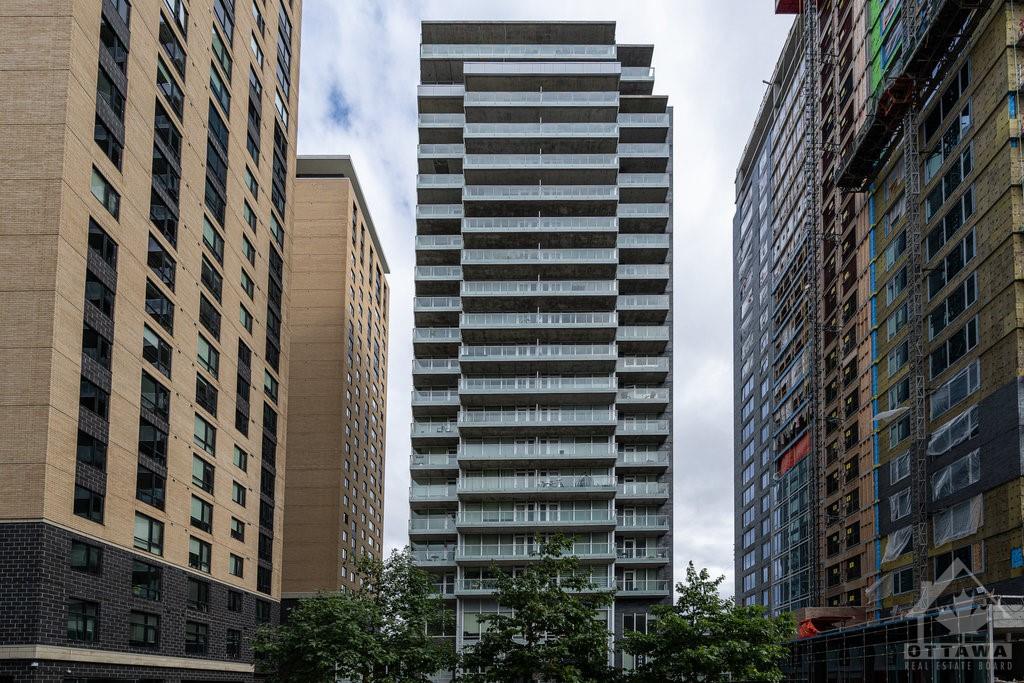 111 CHAMPAGNE Avenue, #1108