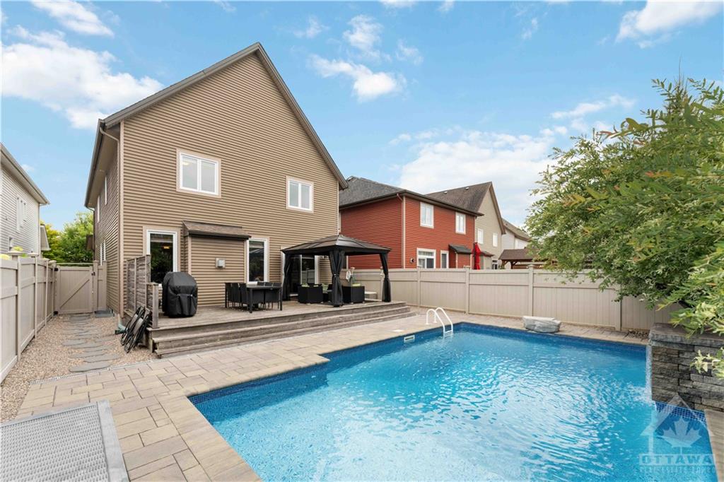 523 GOLDEN SEDGE Way