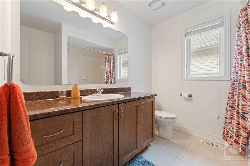 523 GOLDEN SEDGE Way