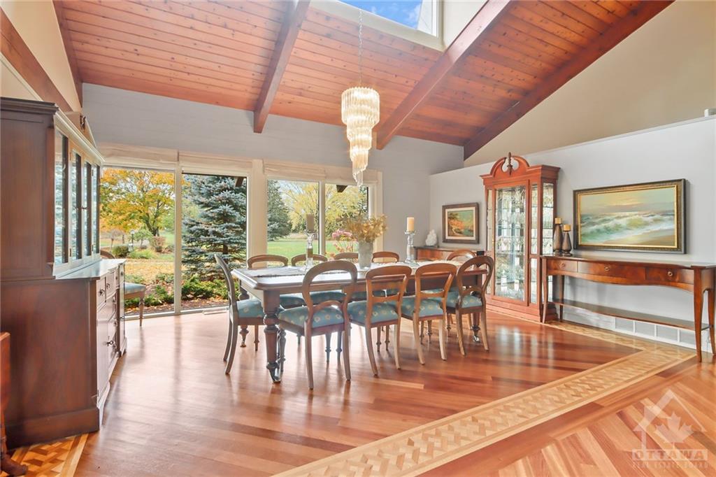 6005 RIDEAU VALLEY Drive