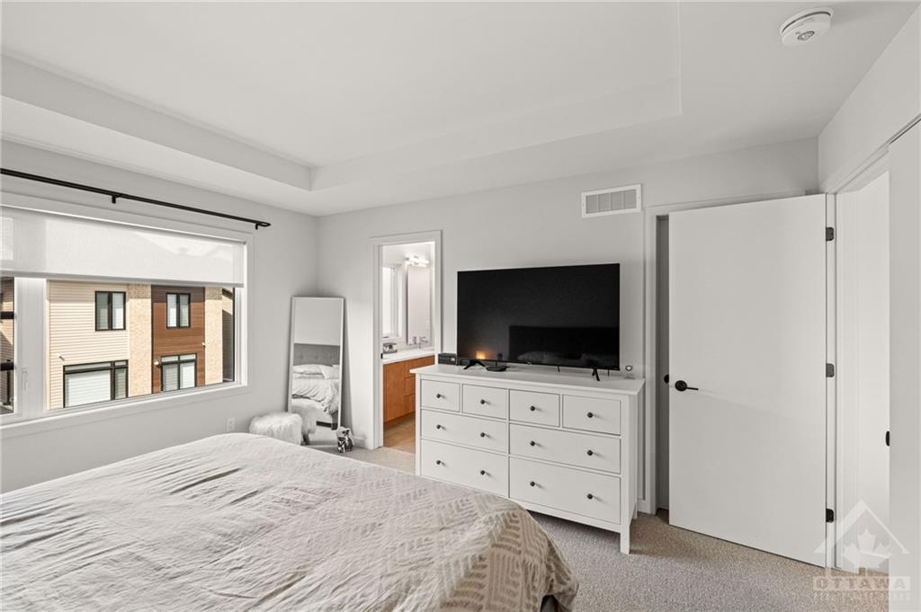 433 TRIDENT Mews
