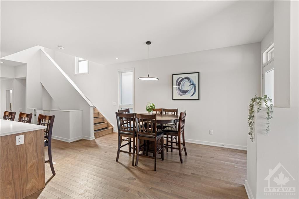 433 TRIDENT Mews