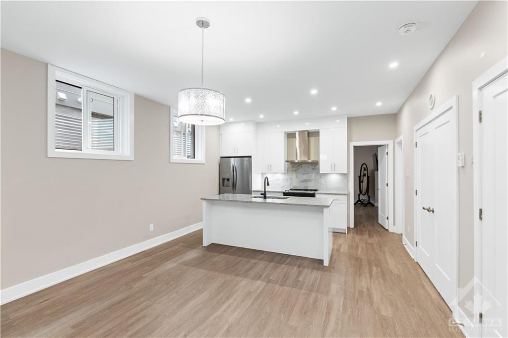 423 RAVENHILL Avenue, #D