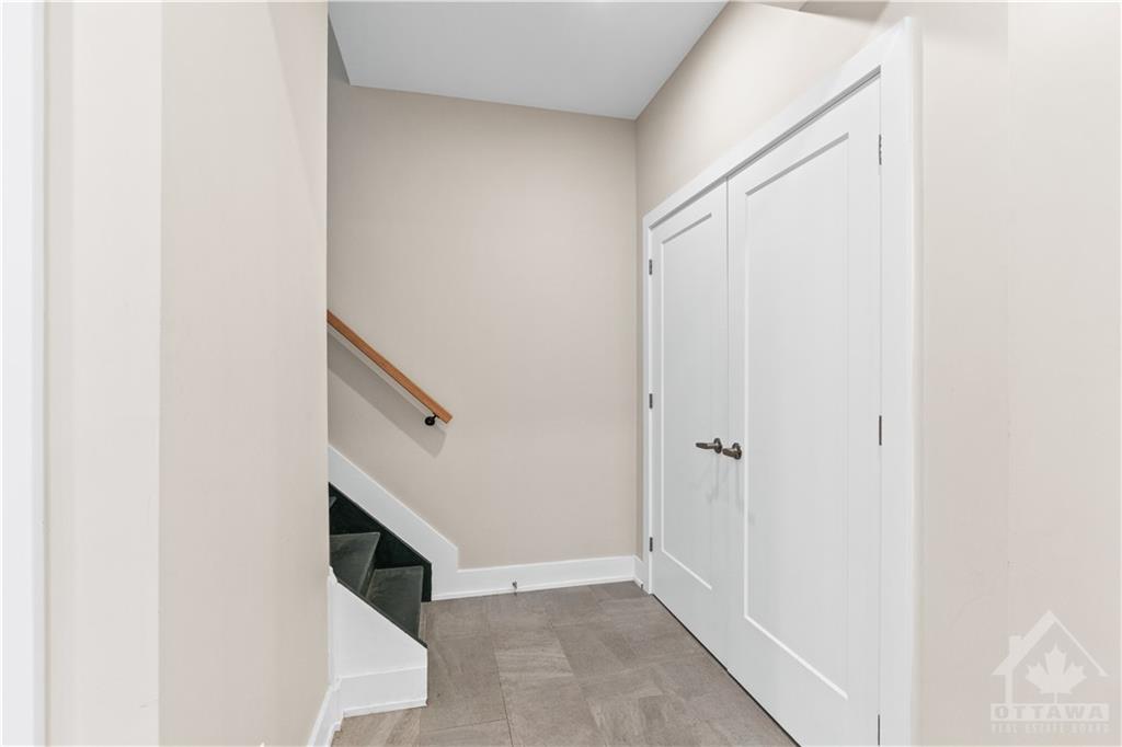 423 RAVENHILL Avenue, #D