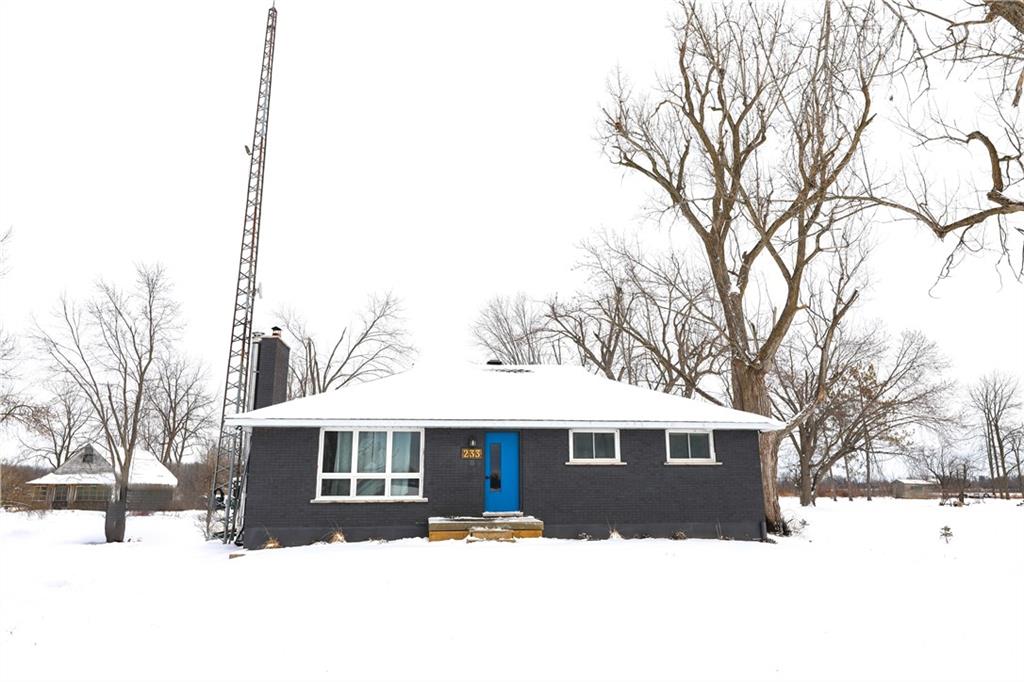 233 MAGEE Road