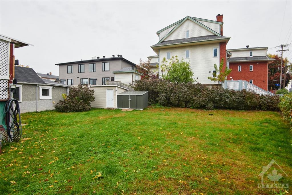 321 SAVARD Avenue