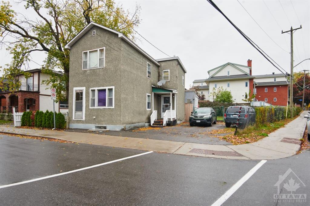 321 SAVARD Avenue