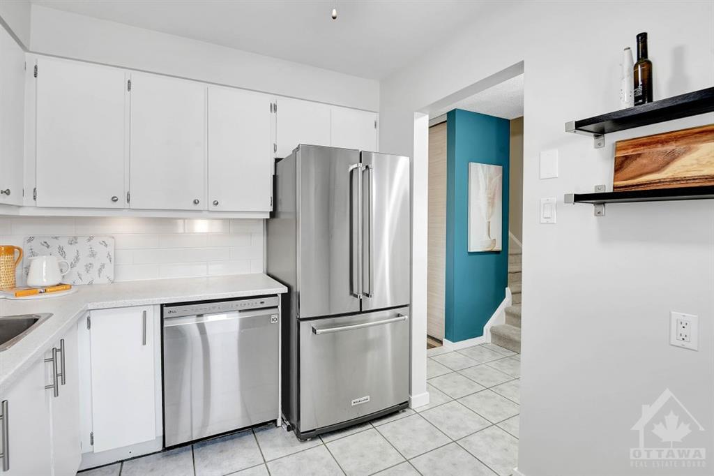 2 WOODVALE Green, #B