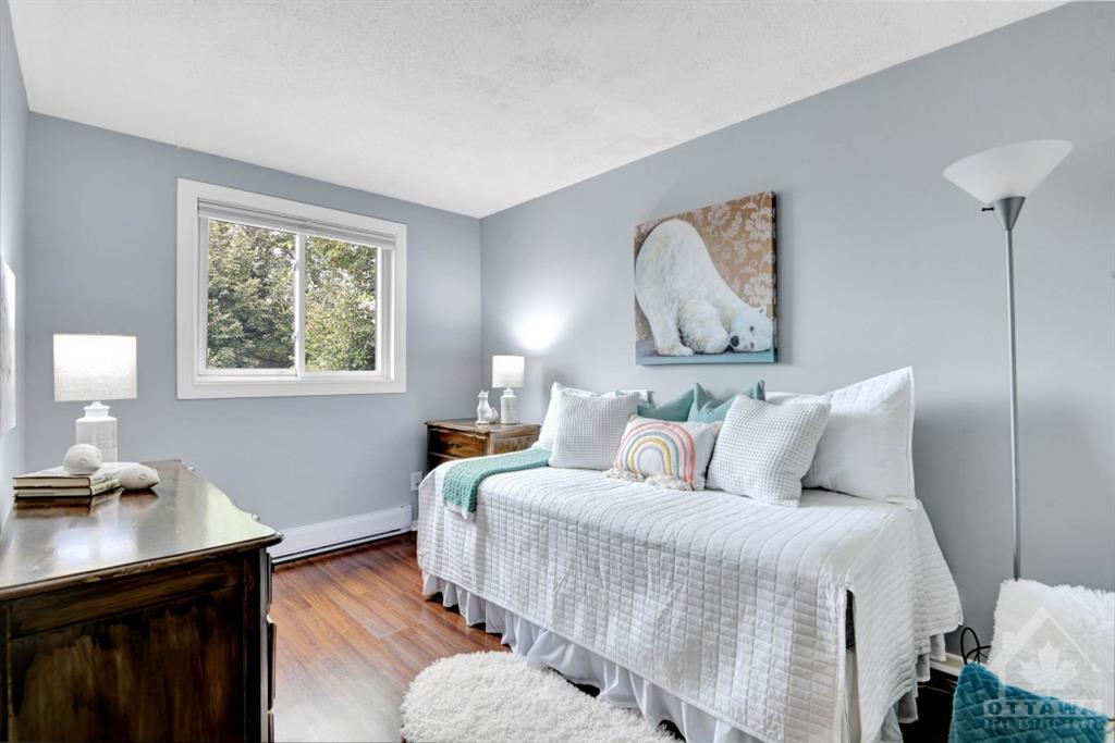 2 WOODVALE Green, #B