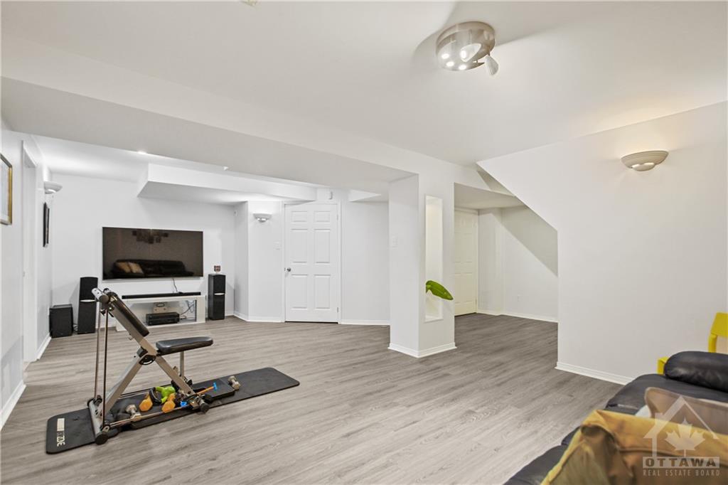 2103 GARDENWAY Drive