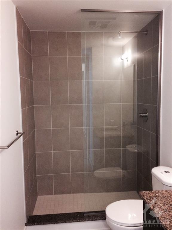 485 RICHMOND Road, #606