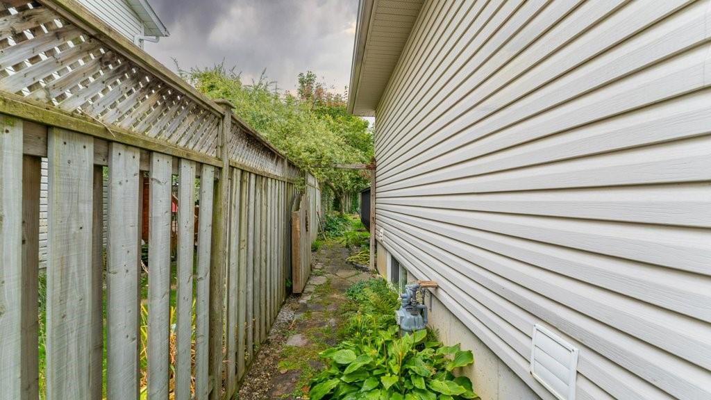1066 BRIDLEWOOD Drive