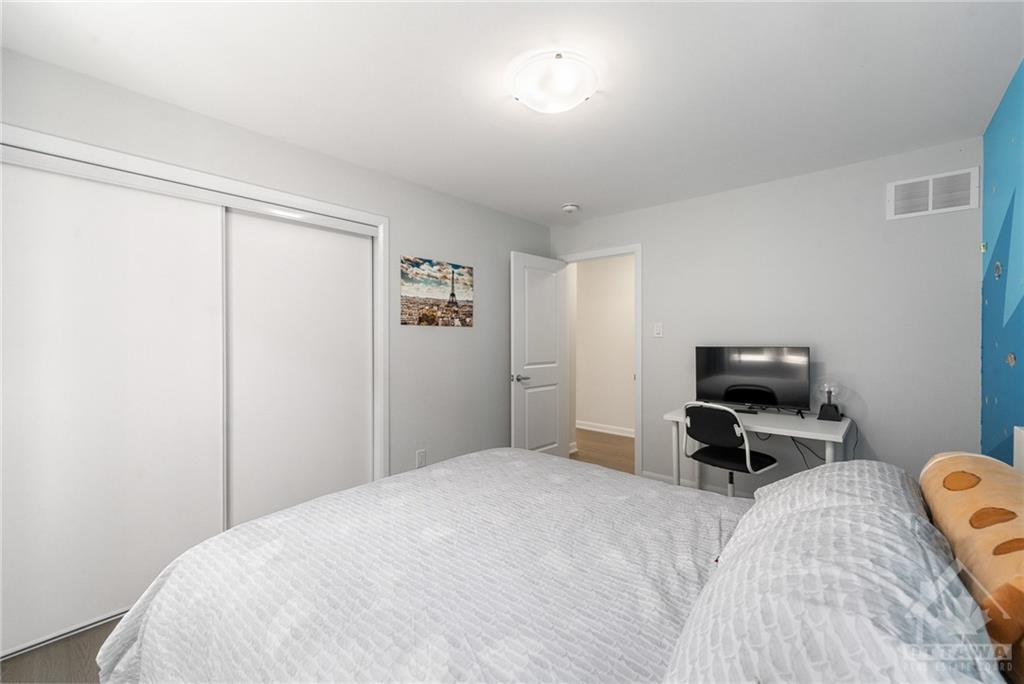 14 ERAMOSA Crescent