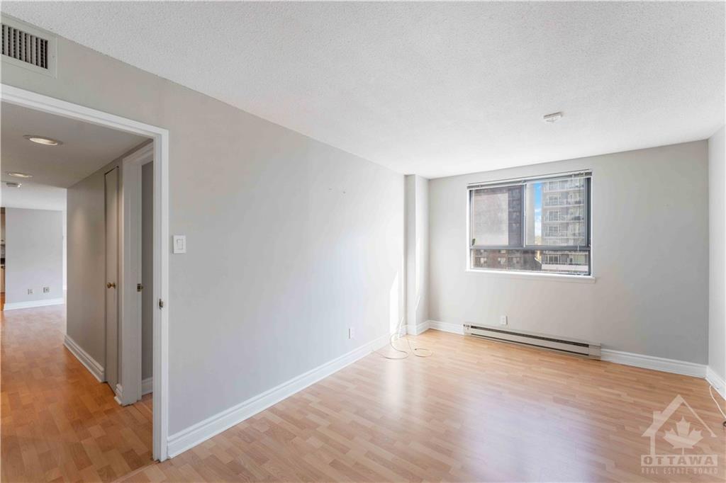 470 LAURIER Avenue W, #705