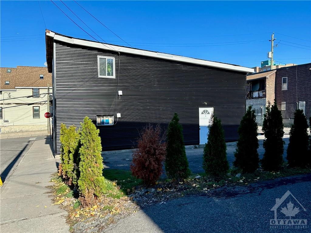 46 GARLAND Street