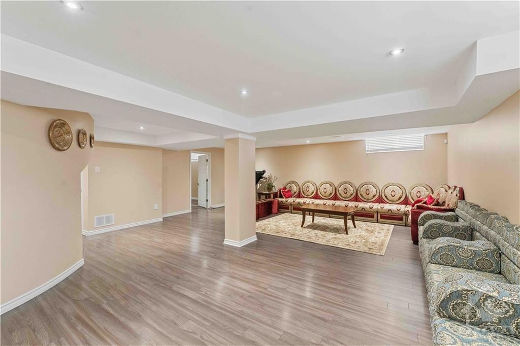 537 BRETBY Crescent