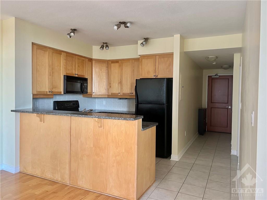 570 LAURIER Avenue, #406