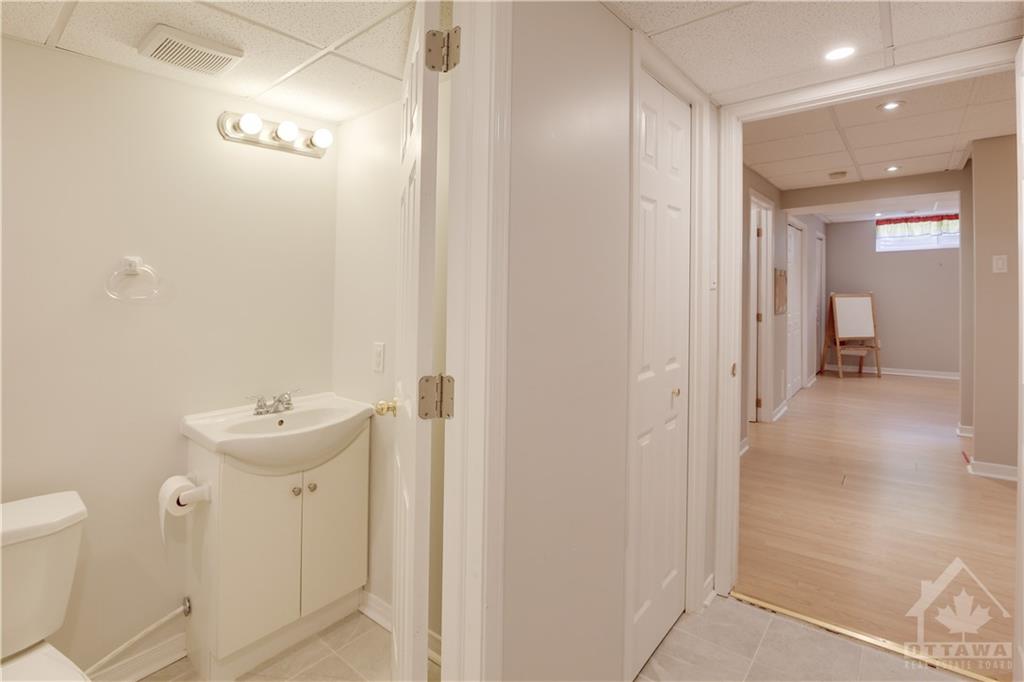 1 NORGOLD Crescent
