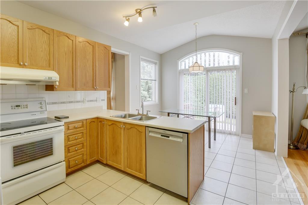 1 NORGOLD Crescent